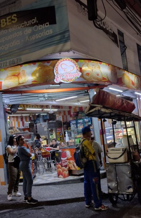 photo_4904546945306047007_y